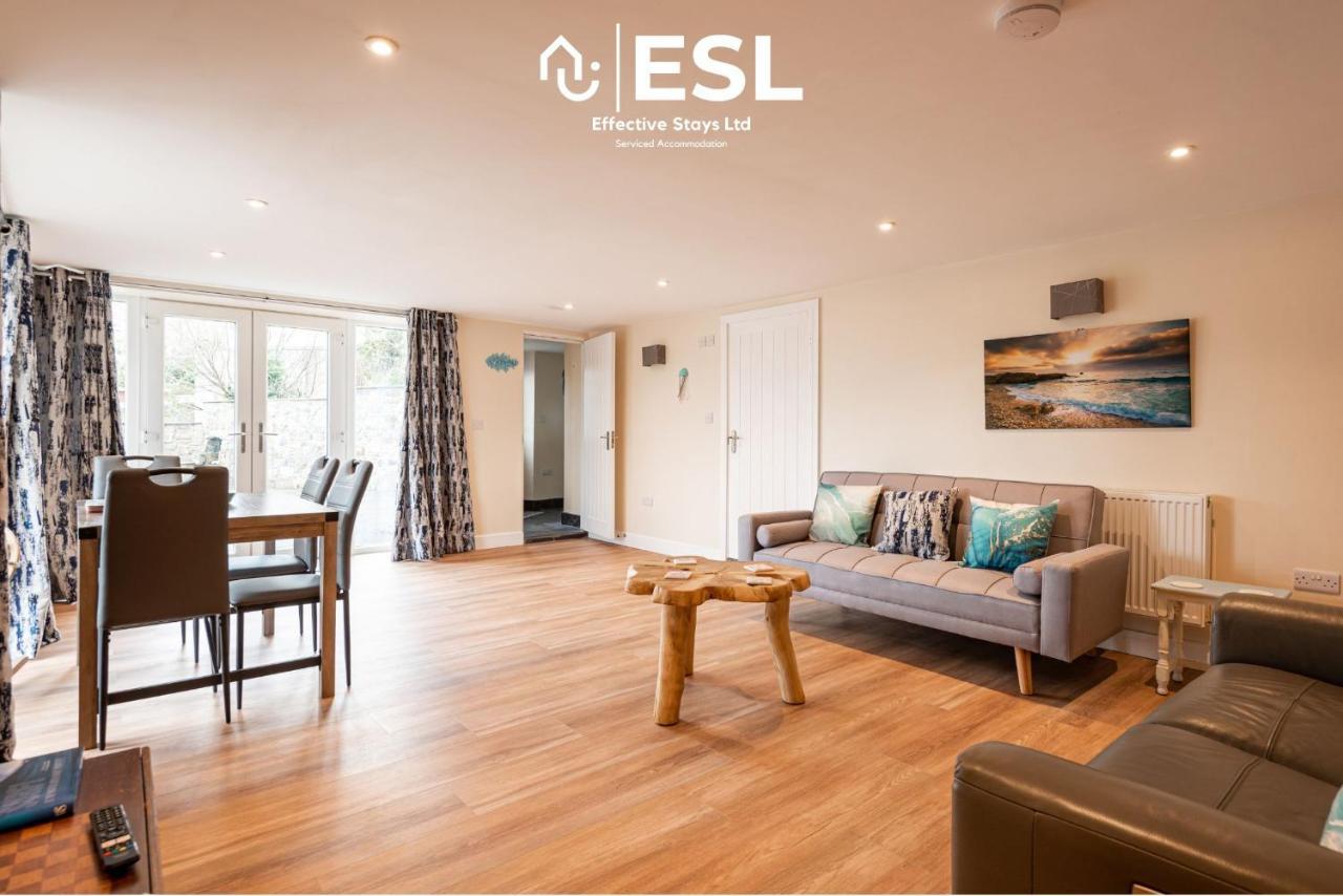 Apartment Modern, Sea Themed Ground Floor Flat Near New Quay (Ceredigion)