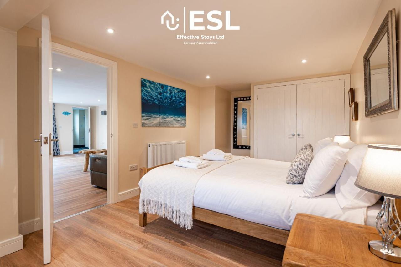Modern, Sea Themed Ground Floor Flat Near * New Quay (Ceredigion)