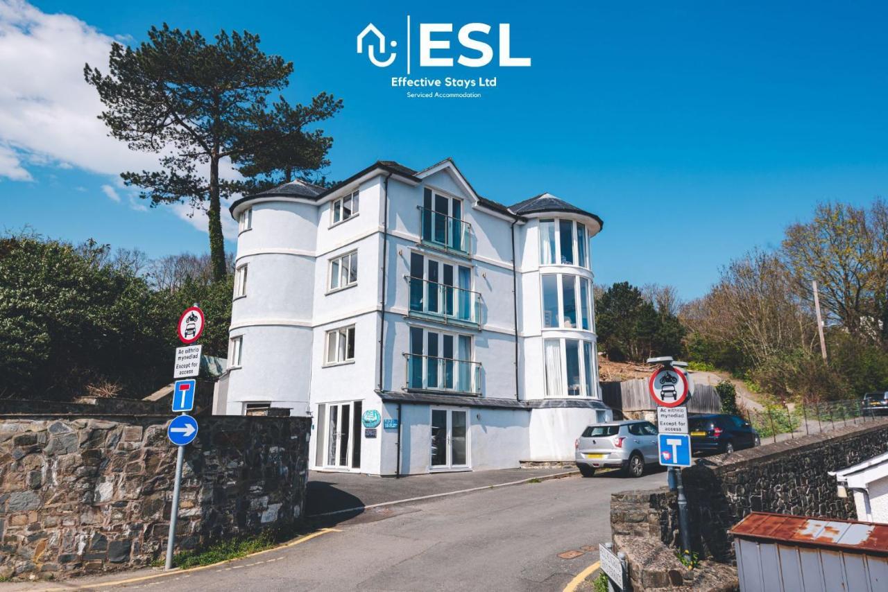 Modern, Sea Themed Ground Floor Flat Near * New Quay (Ceredigion)